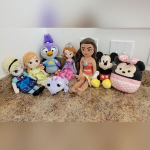 Disney Stuffed Animals & Dolls